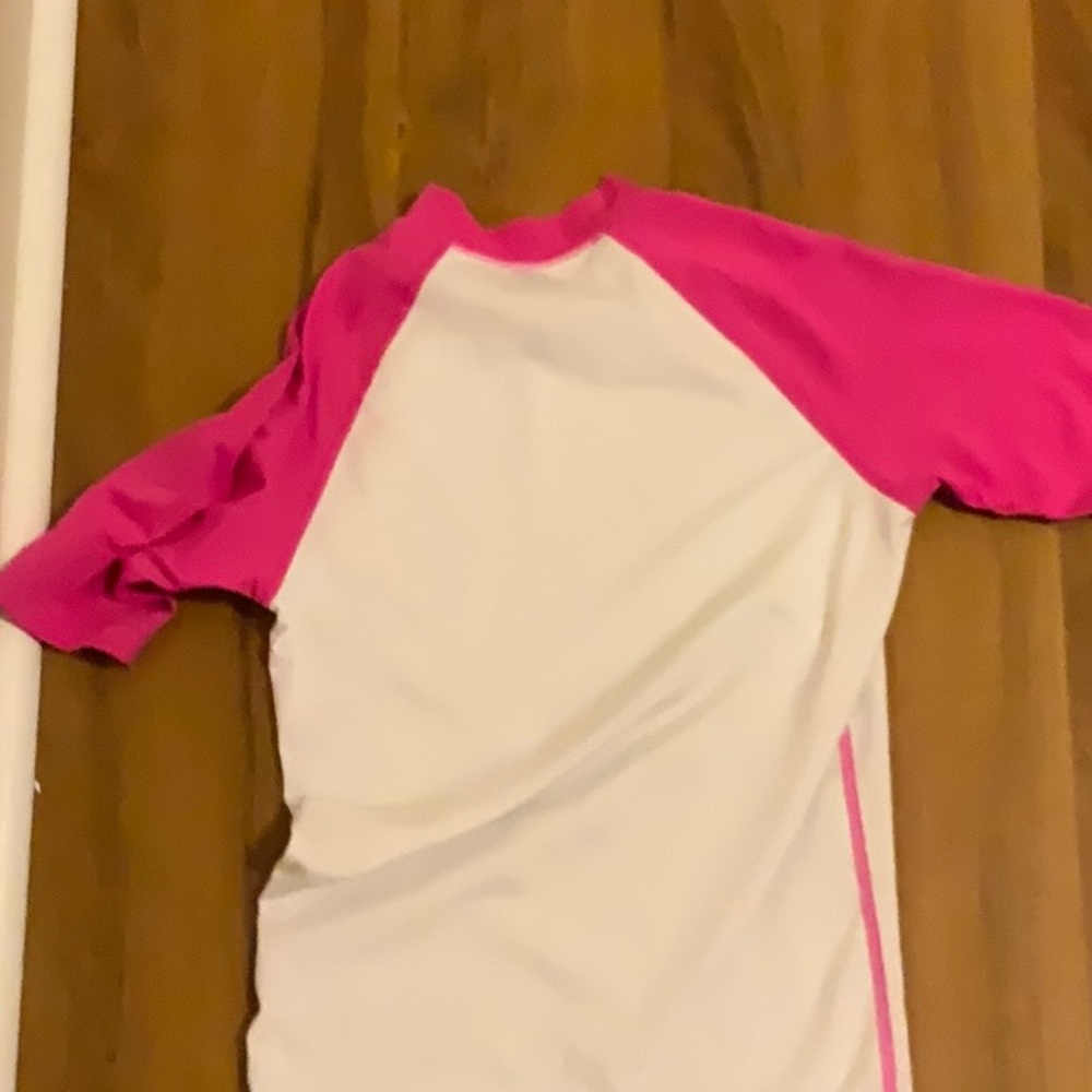 Roxy Rashguard - Picture 3 of 3